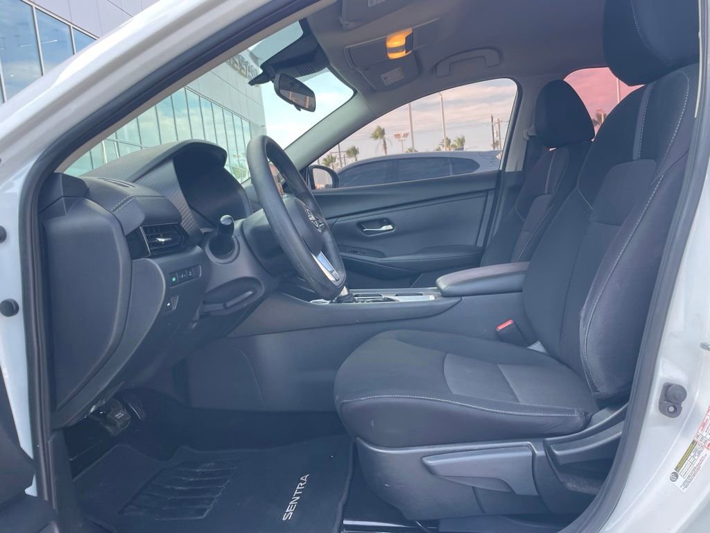 Certified 2024 Nissan Sentra SV FWD image 10