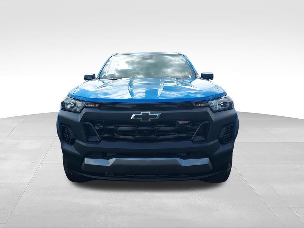 Used 2024 Chevrolet Colorado Trail Boss w/ Technology Package AWD/4WD image 8