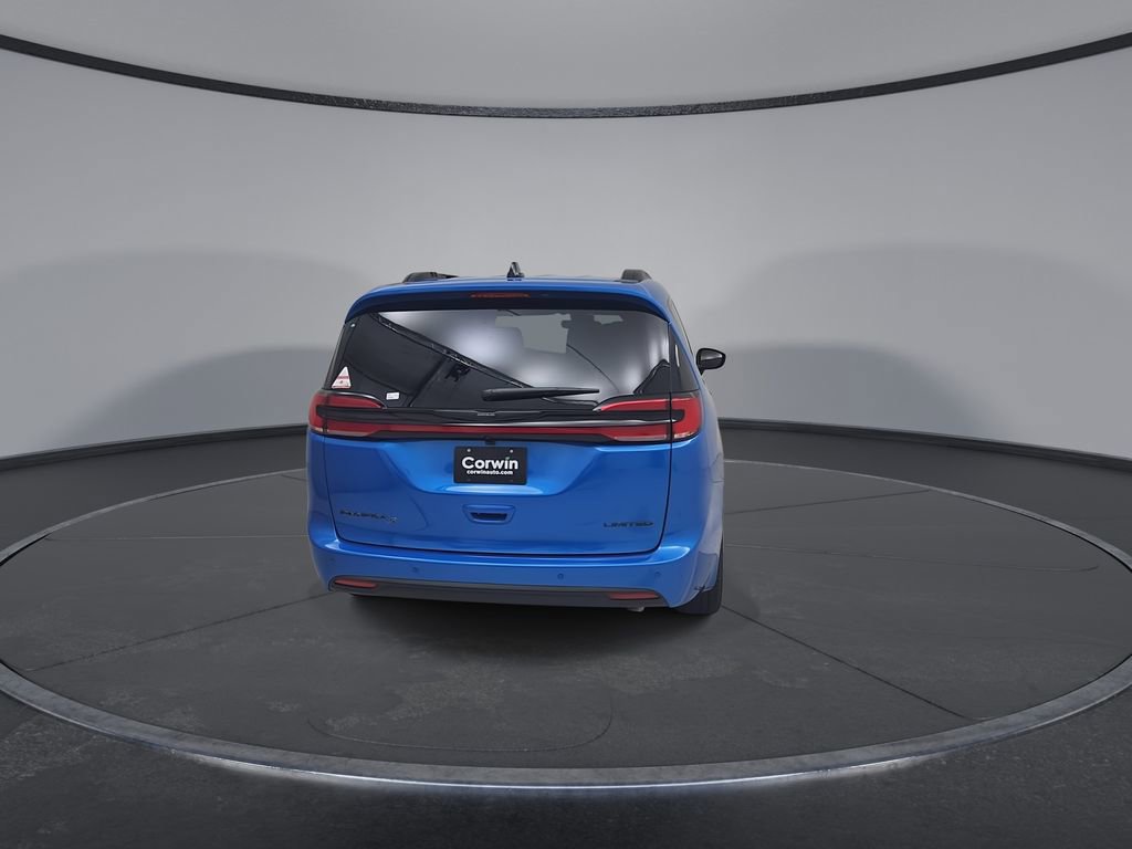 New 2026 Chrysler Pacifica Limited w/ S Appearance Package FWD image 13