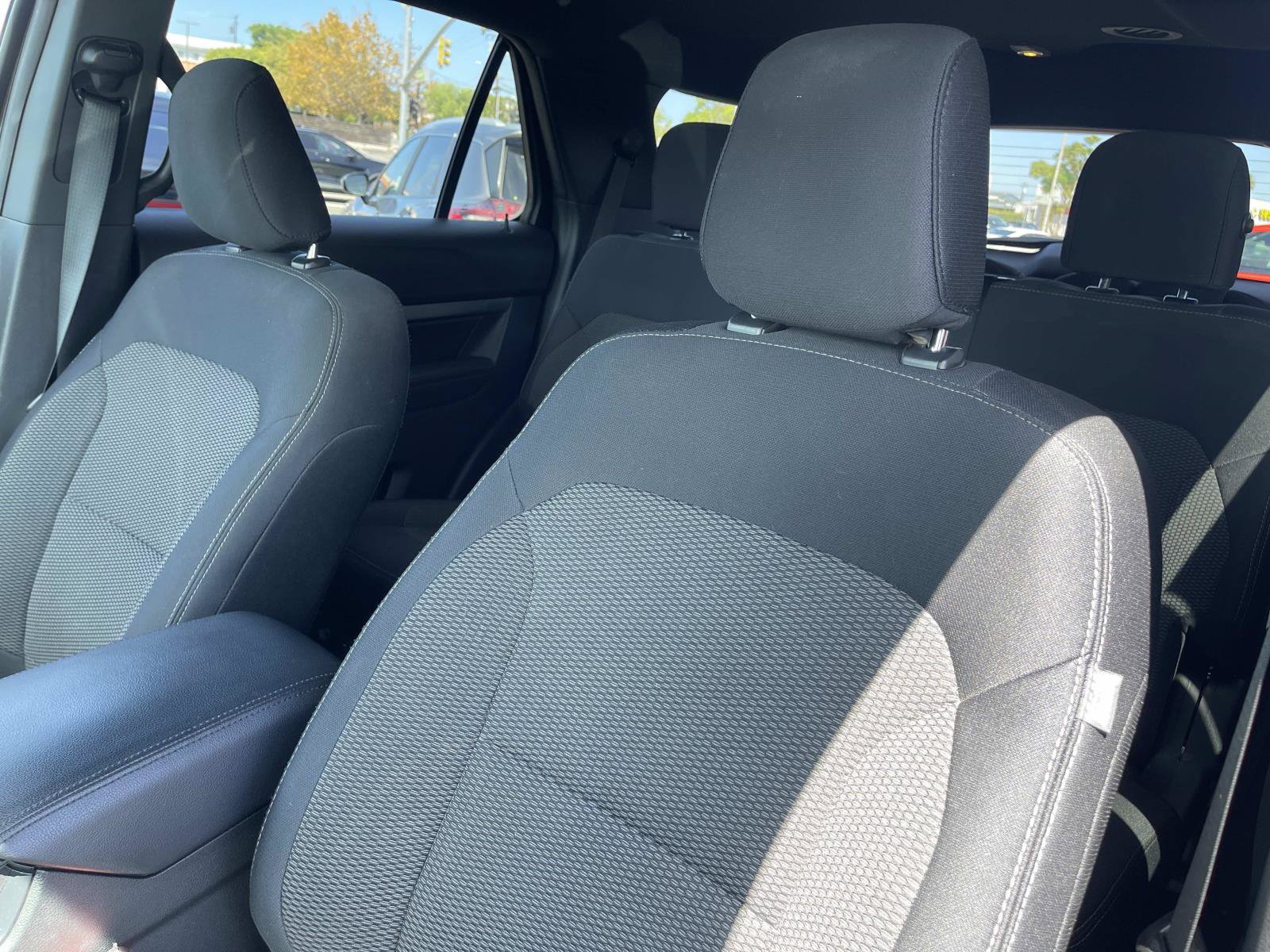 Used 2019 Ford Explorer XLT w/ Equipment Group 201A FWD image 21