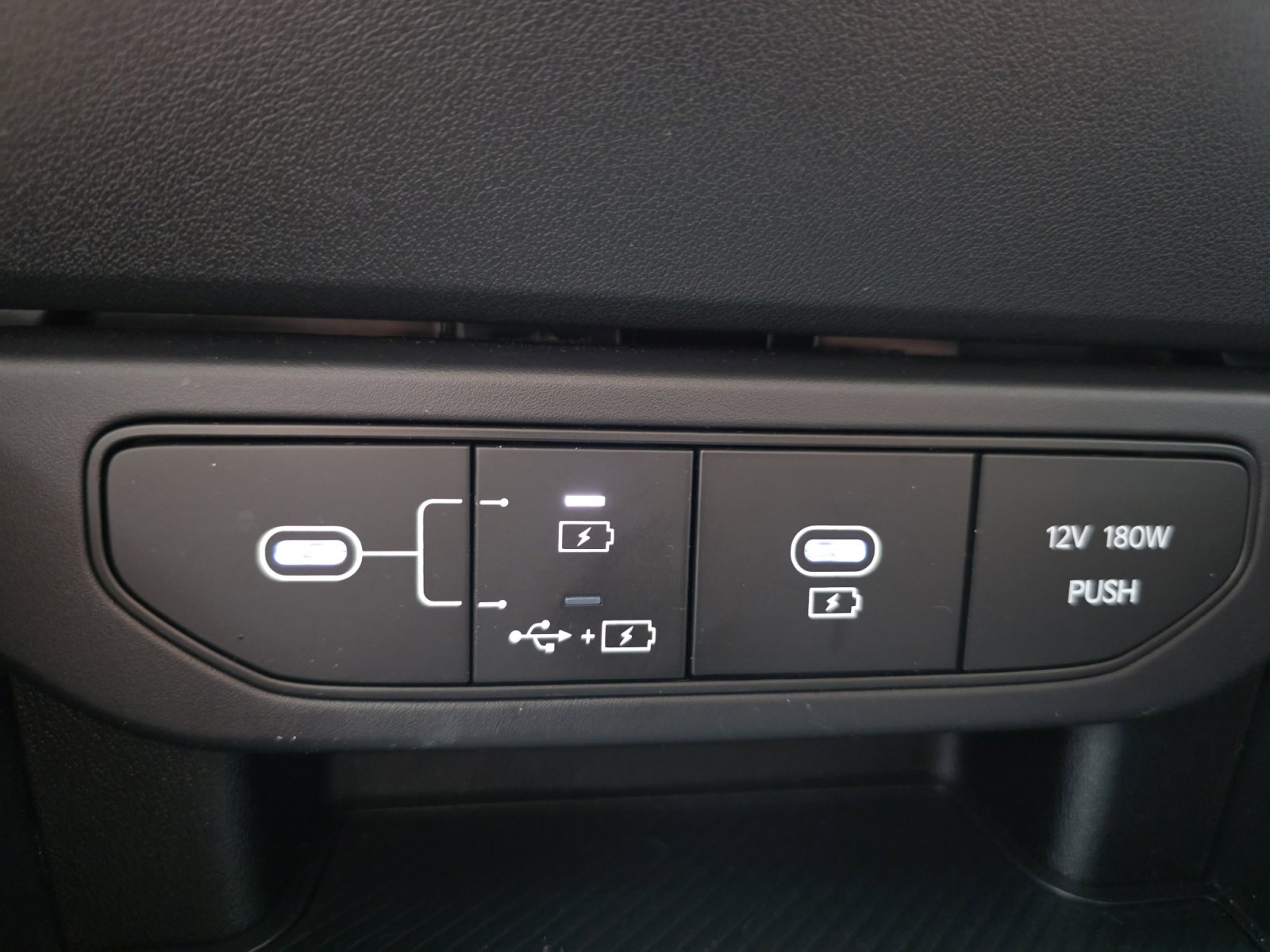 Certified 2025 Kia K4 FWD image 19