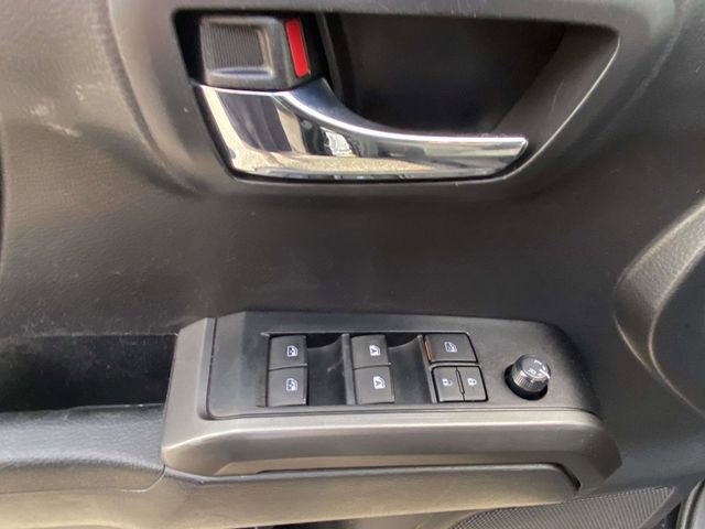 Used 2022 Toyota Tacoma TRD Off-Road image 15