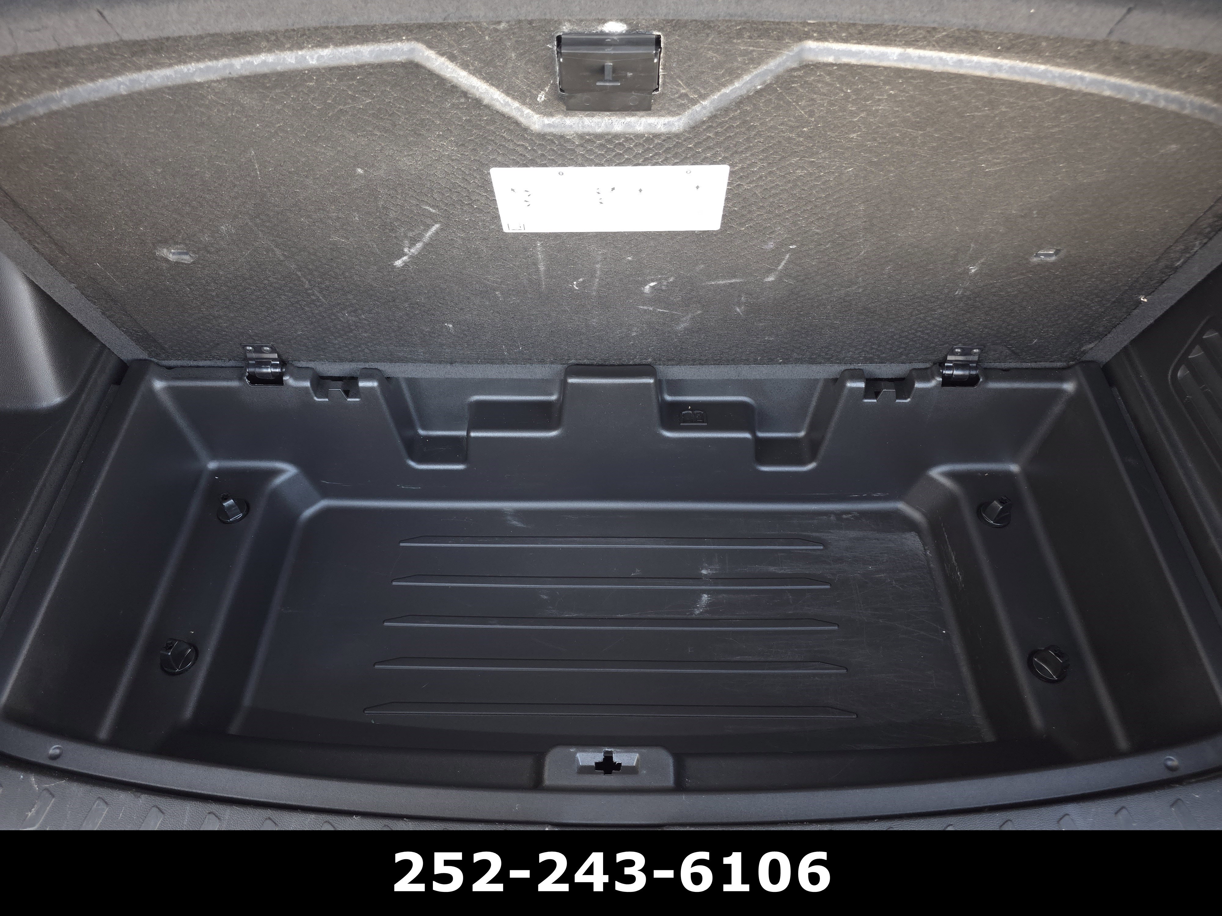 Used 2023 Chevrolet Traverse LT w/ LT Premium Package image 35