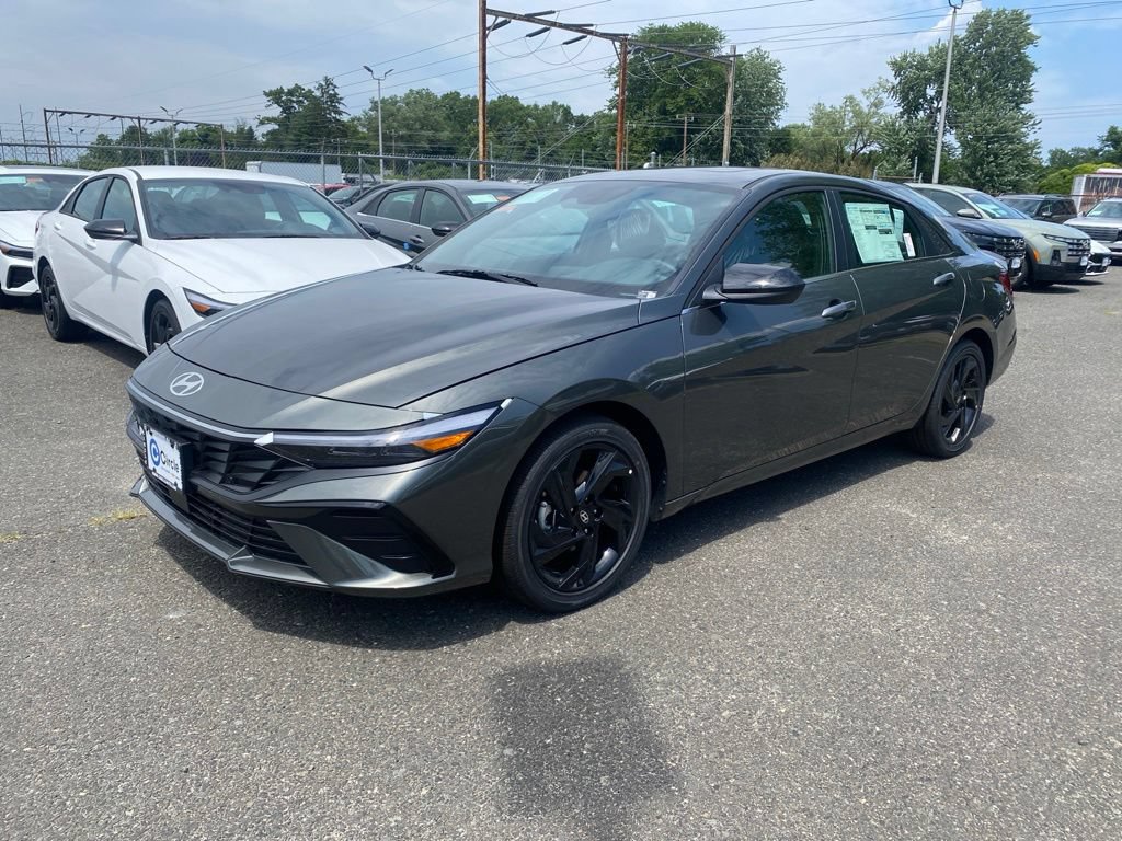 New 2026 Hyundai Elantra SEL Sport Premium FWD image 6
