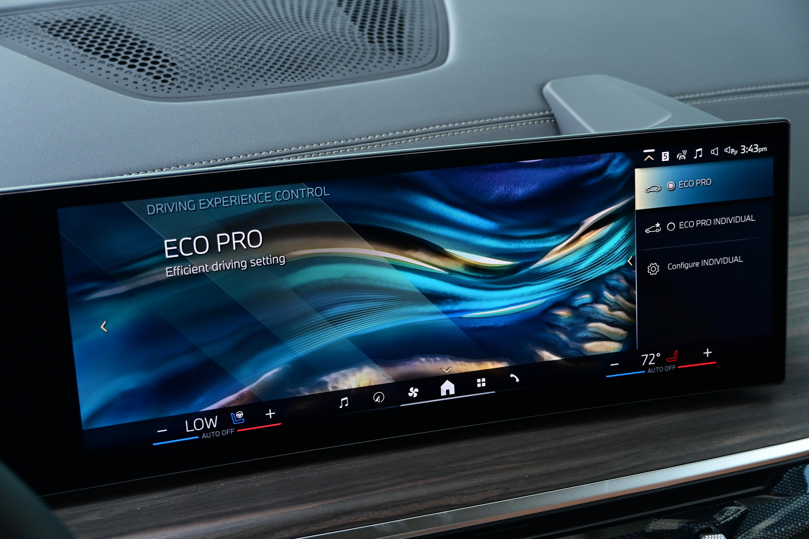 New 2026 BMW X7 xDrive40i w/ Premium Package image 26