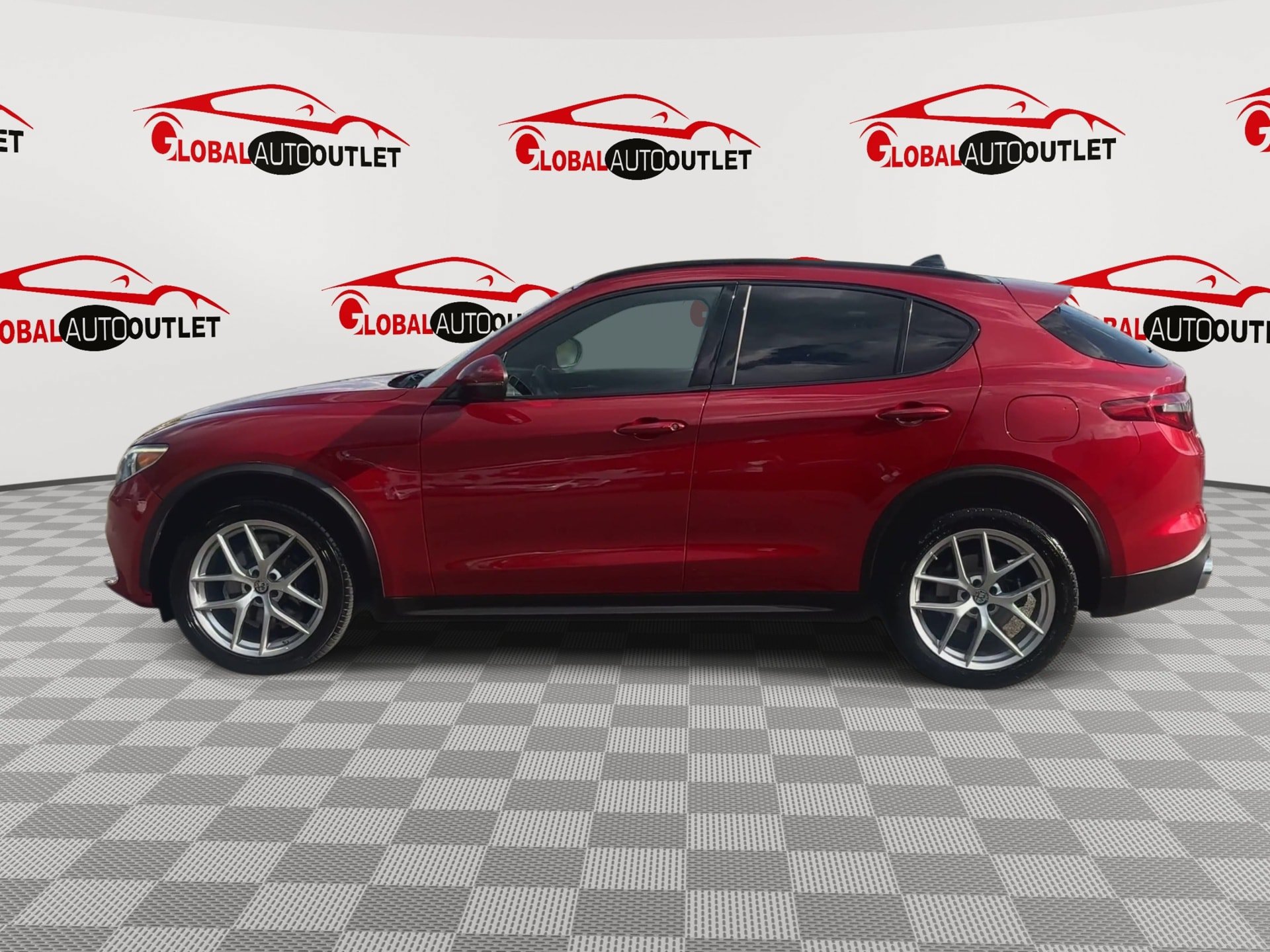 Used 2018 Alfa Romeo Stelvio Ti Sport AWD/4WD image 5