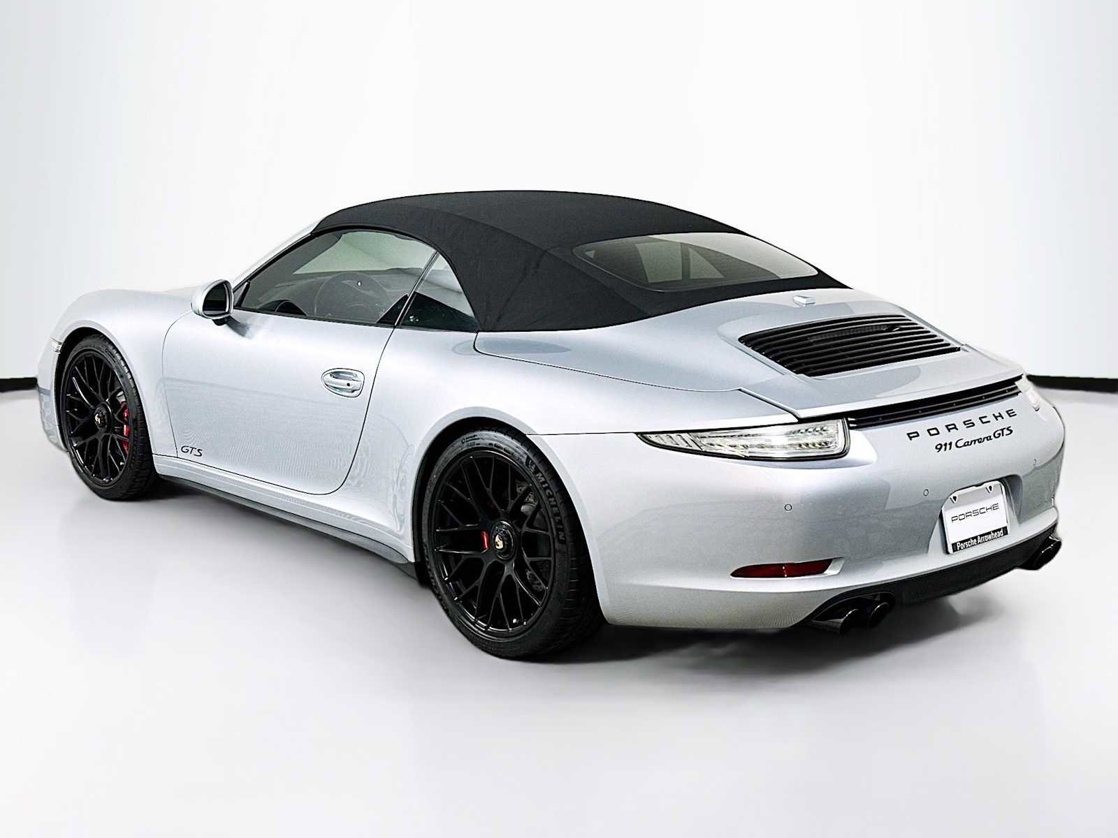 Certified 2015 Porsche 911 Carrera GTS image 3