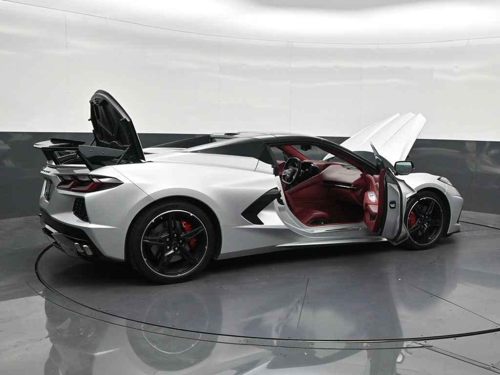 Used 2020 Chevrolet Corvette Stingray Premium Conv w/ 3LT Preferred Equipment Group RWD image 31