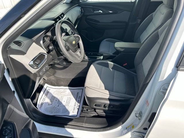Used 2021 Chevrolet TrailBlazer LT FWD image 11