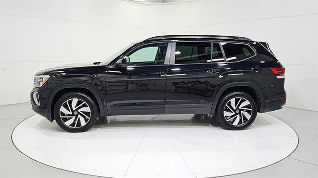 Used 2025 Volkswagen Atlas SE FWD image 5