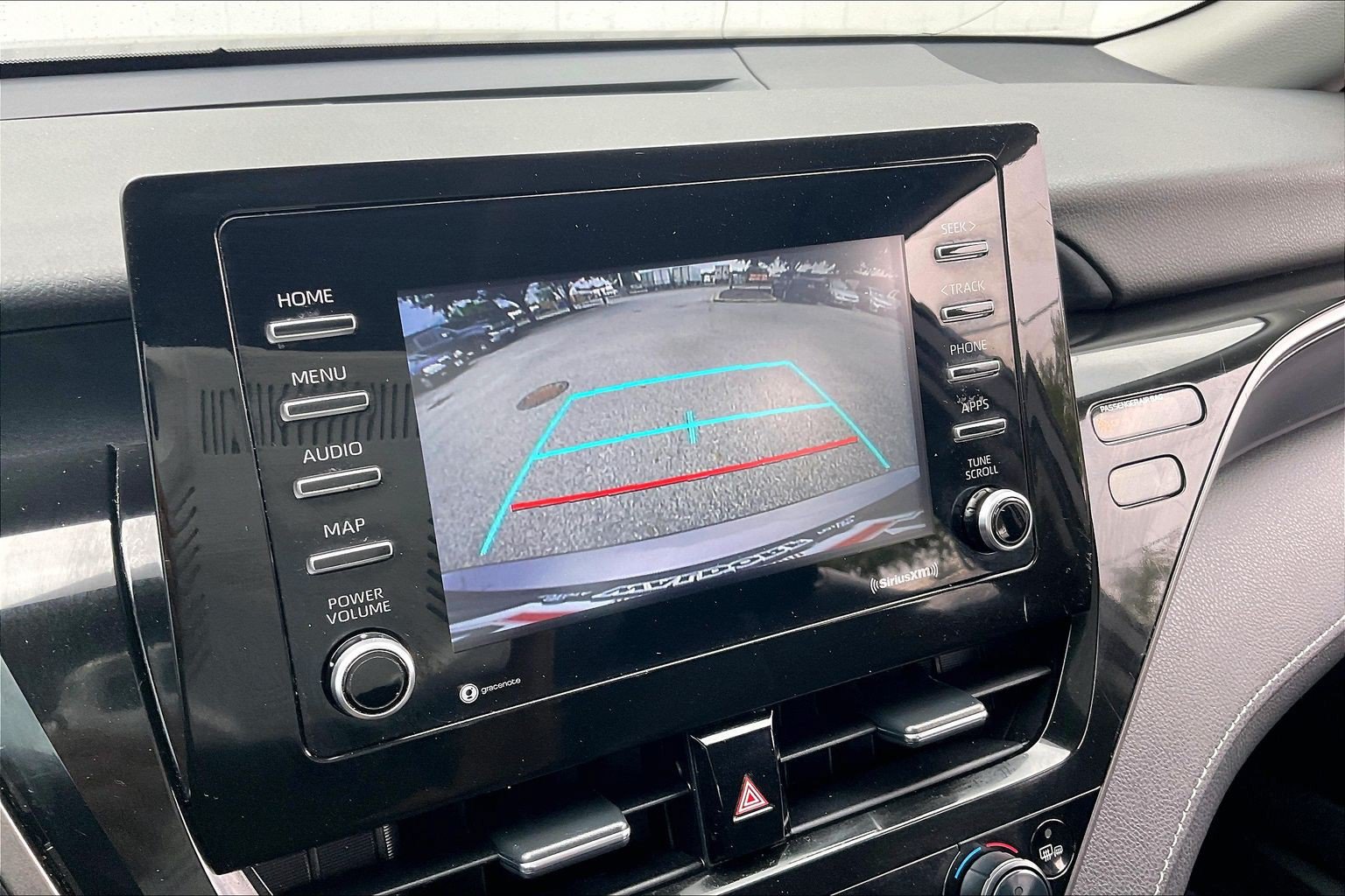 Used 2022 Toyota Camry SE FWD image 26