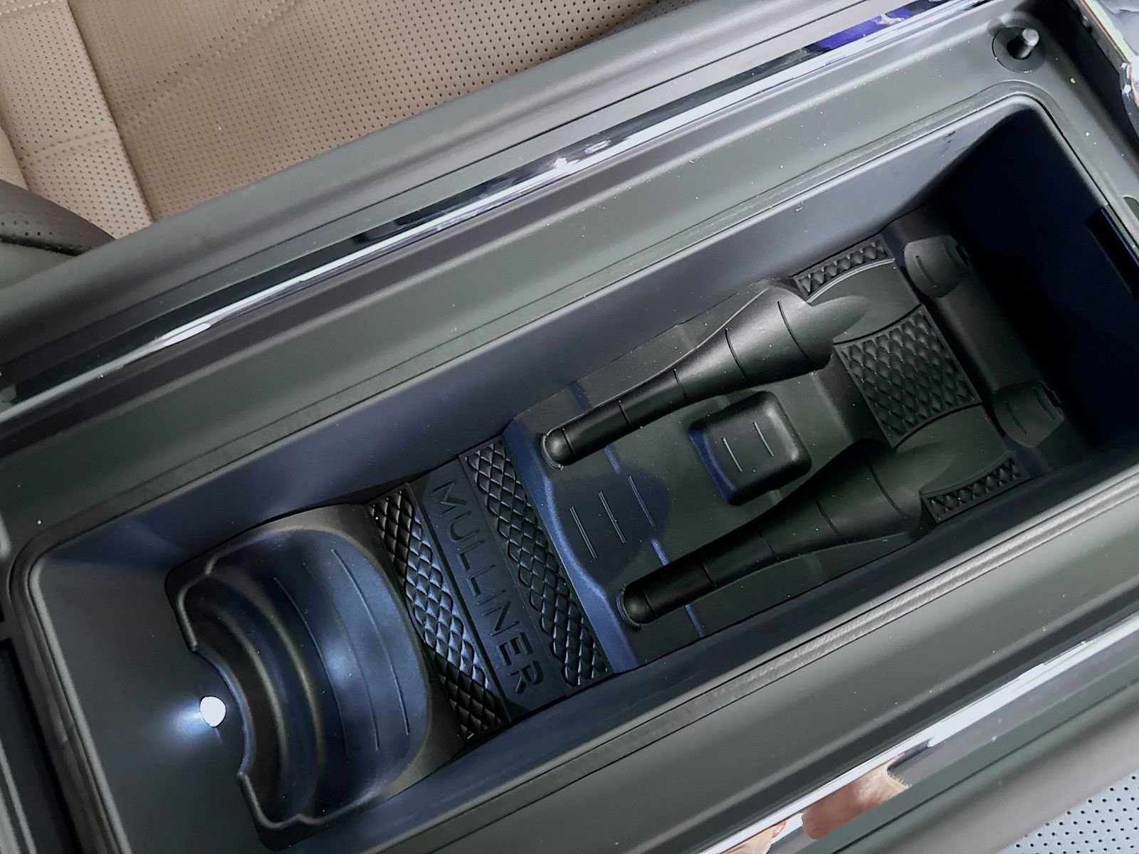 Certified 2024 Bentley Bentayga Extended Wheelbase image 32