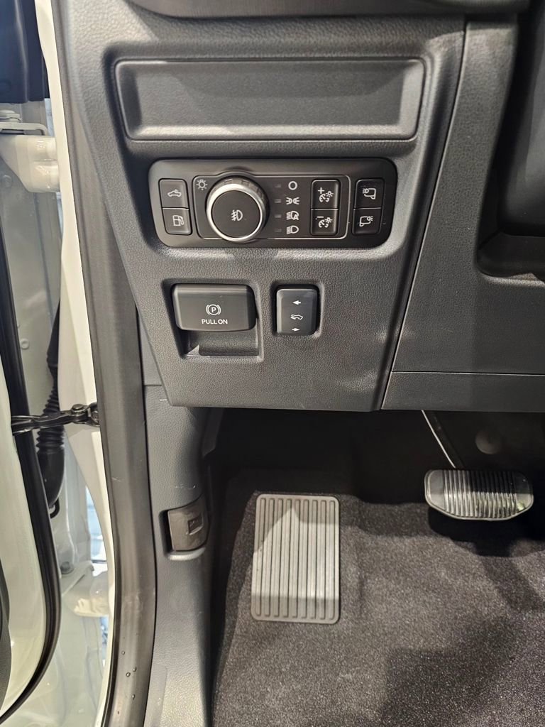 New 2025 Ford F150 Platinum w/ Equipment Group 702A High image 15