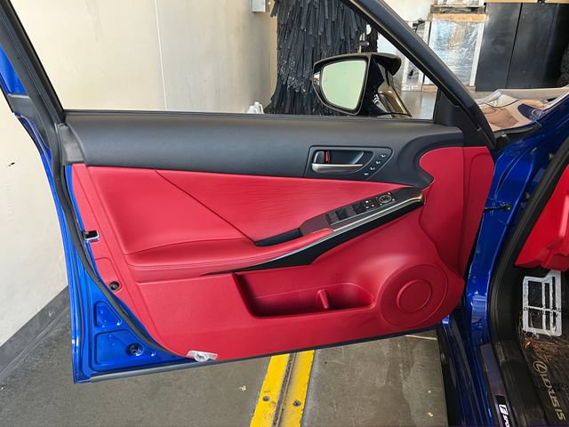 Used 2025 Lexus IS 500 RWD image 31