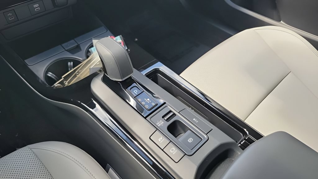 Certified 2026 Toyota Prius XLE FWD image 15