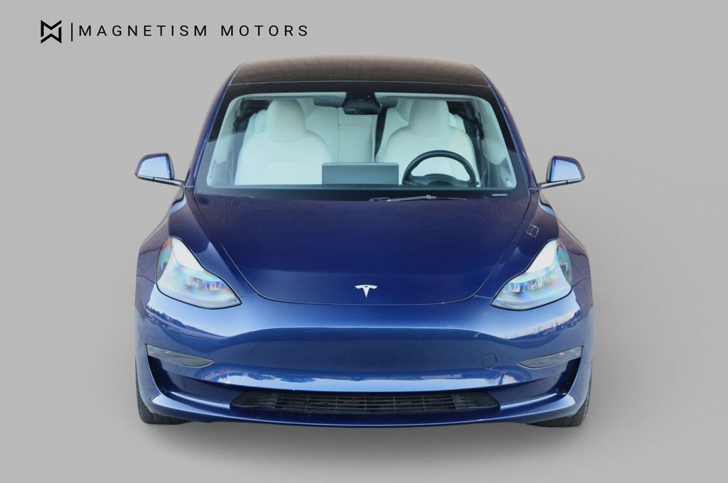 Used 2023 Tesla Model 3 Standard Range image 5