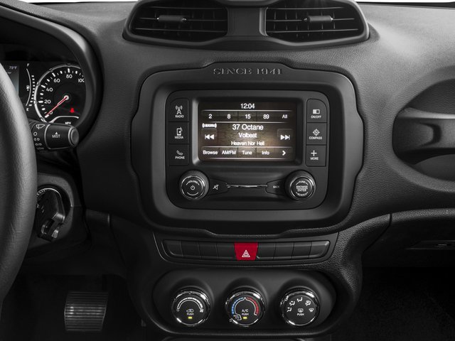 Used 2016 Jeep Renegade Latitude AWD/4WD image 12