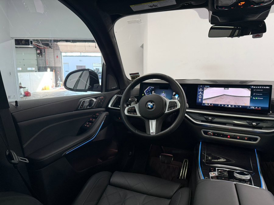 Used 2026 BMW X7 xDrive40i w/ Executive Package image 81