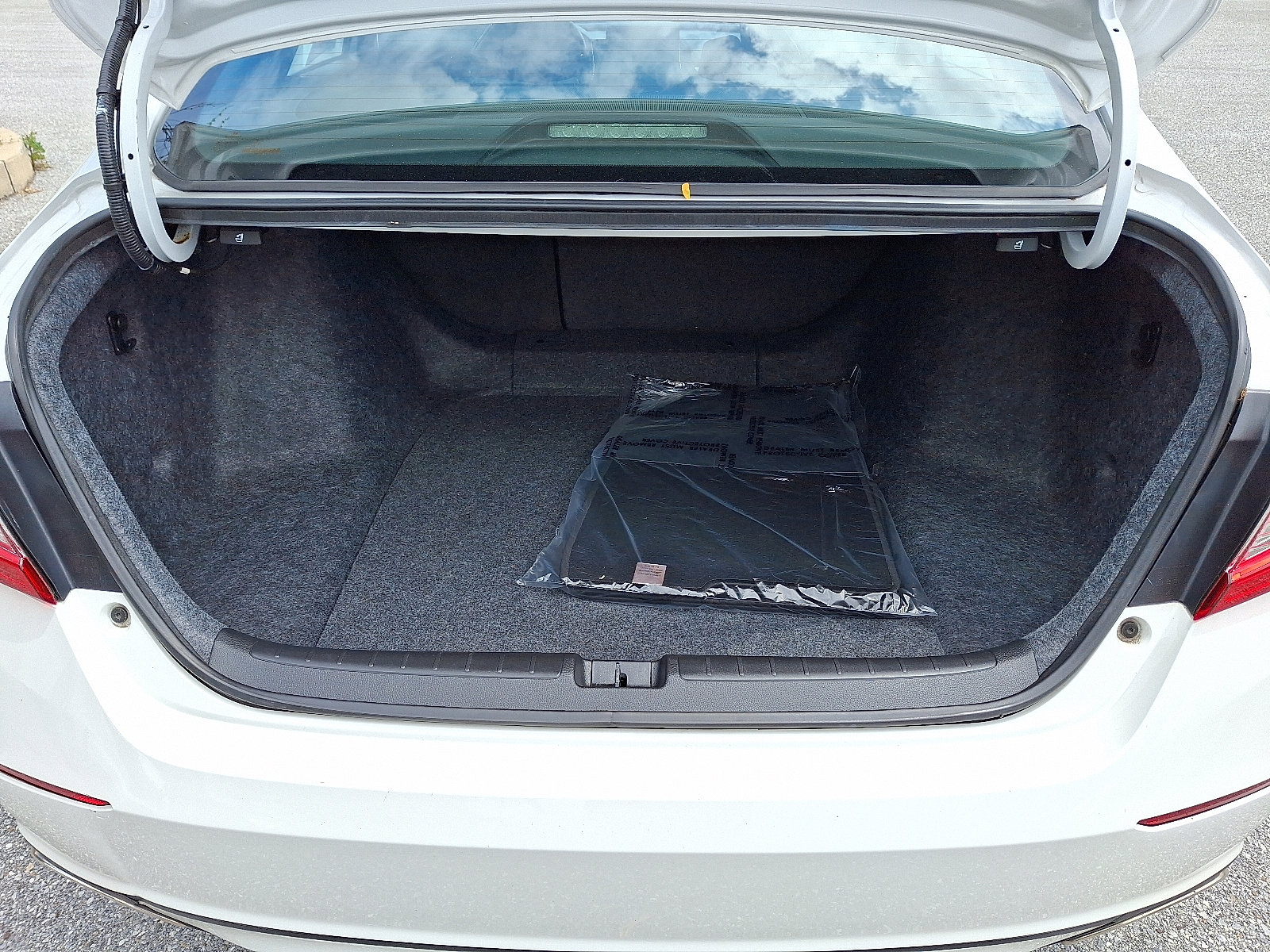 Used 2022 Honda Accord Sport image 28