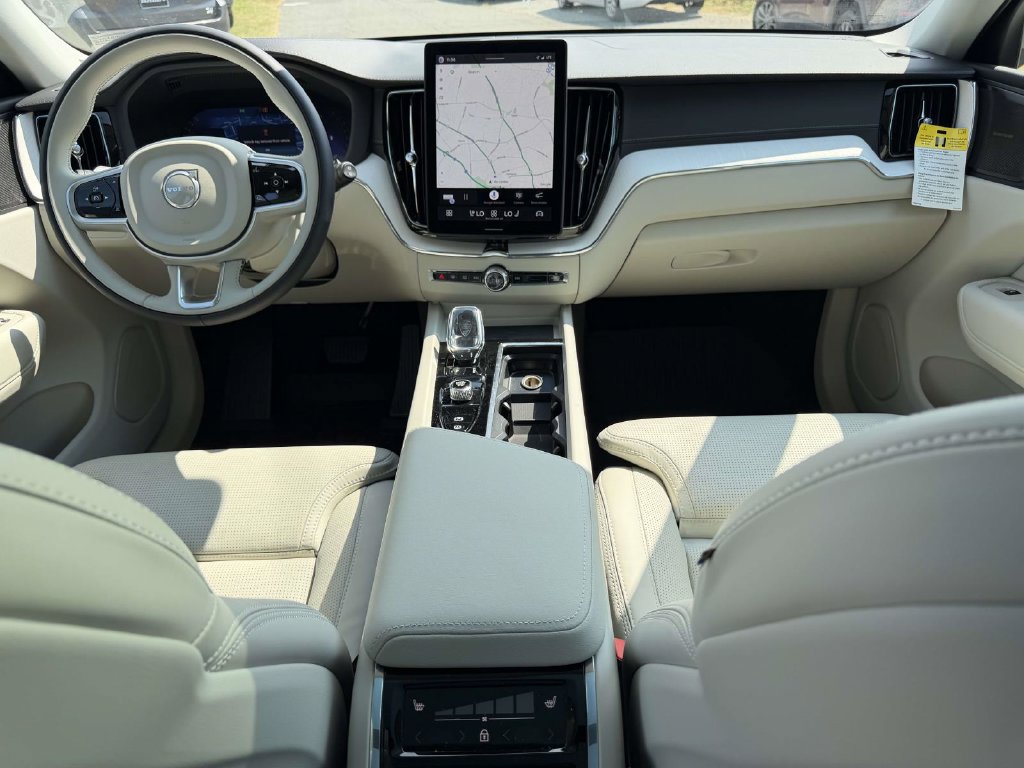 New 2026 Volvo XC60 B5 Ultra w/ Protection Package Premier AWD/4WD image 2