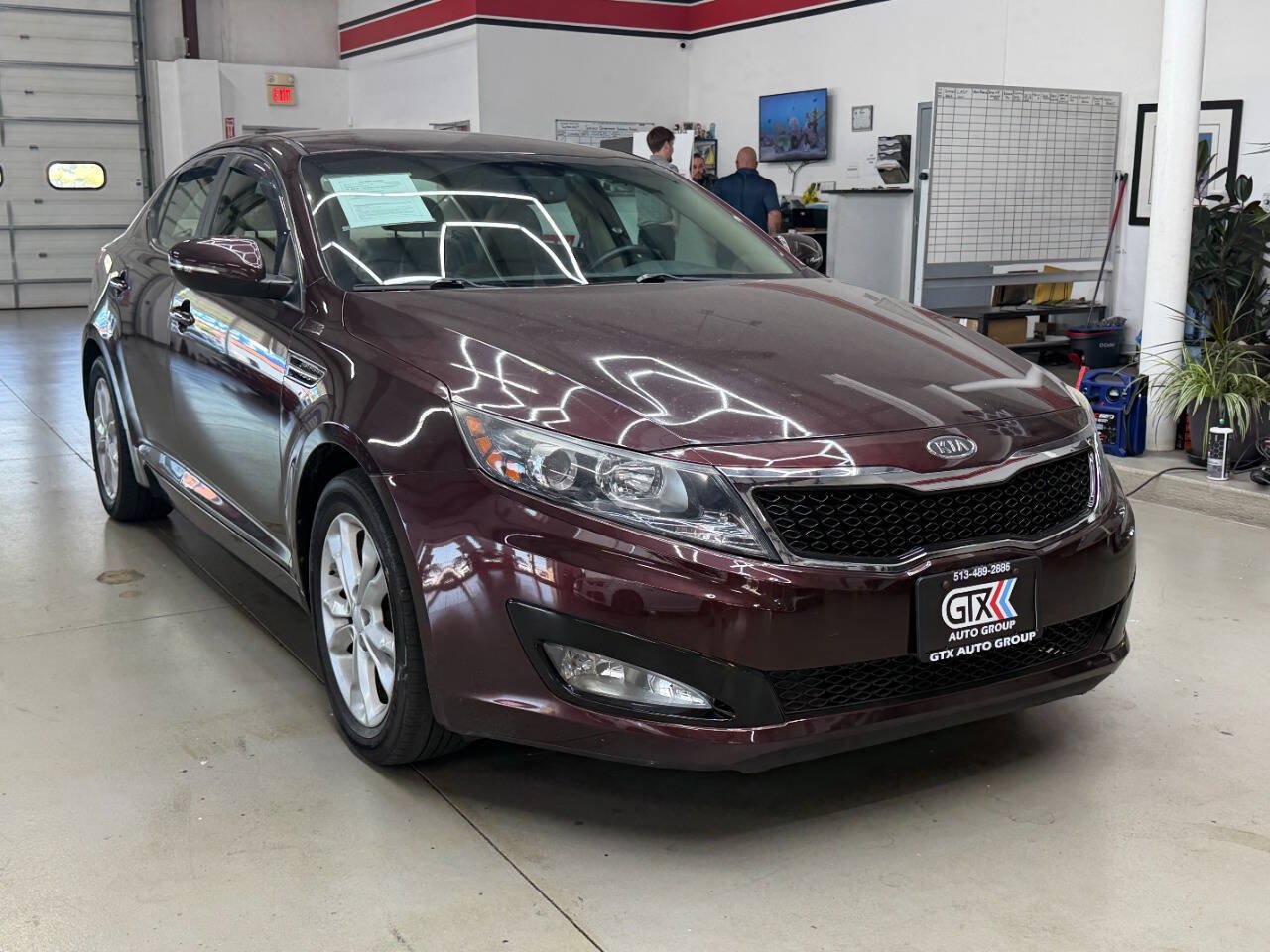 Used 2012 Kia Optima EX FWD image 1