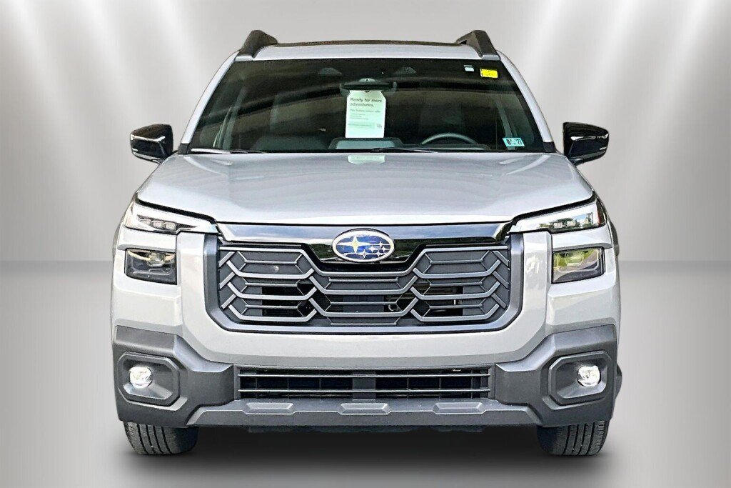 Certified 2026 Subaru Outback Premium w/ Premium/Limited Package AWD/4WD image 2