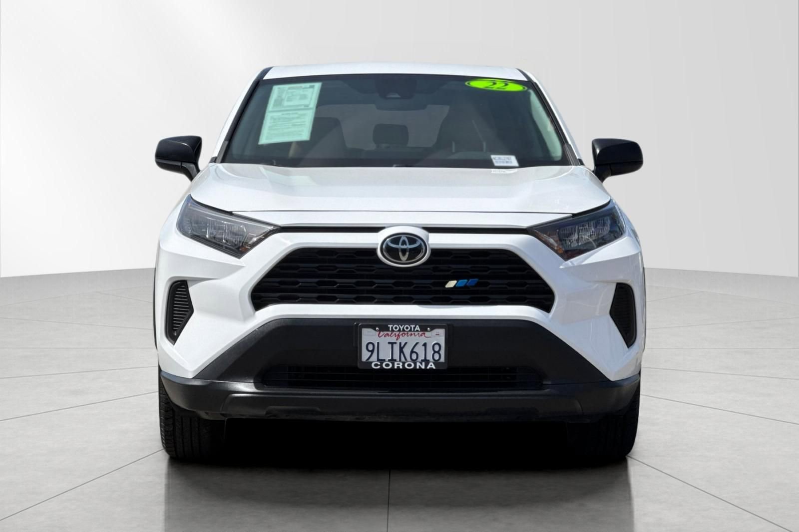 Used 2022 Toyota RAV4 LE image 9