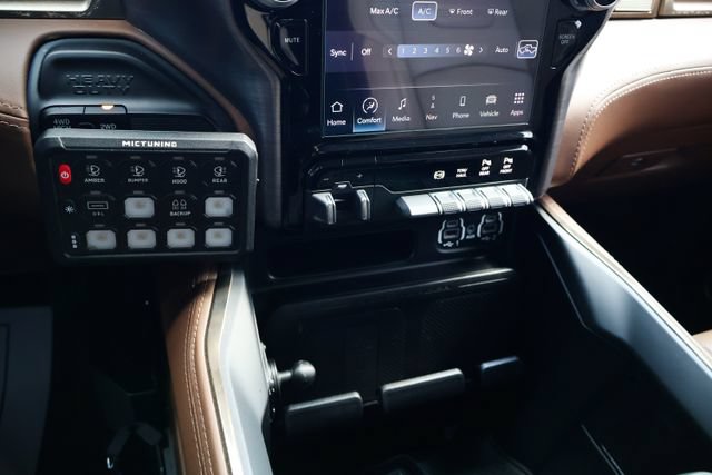 Used 2024 RAM 2500 Limited w/ Towing Technology Group AWD/4WD image 13
