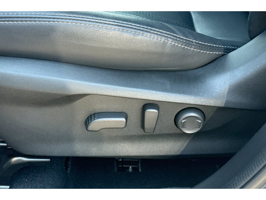 Used 2022 Subaru Forester Limited w/ Popular Package #3 image 13