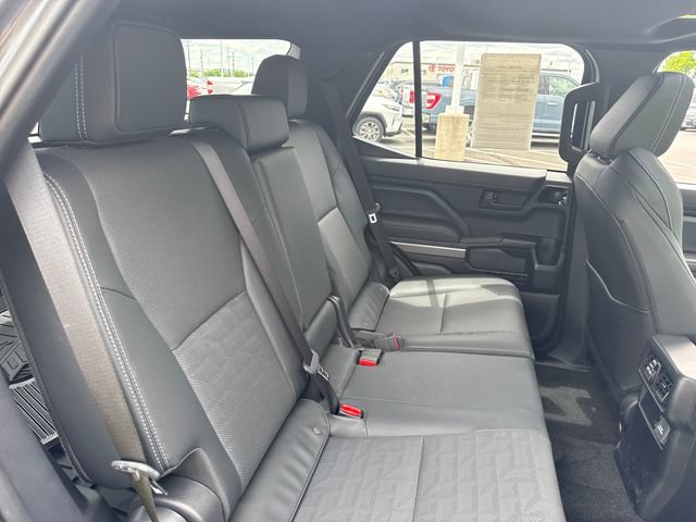 Certified 2025 Toyota 4Runner TRD Off-Road Premium AWD/4WD image 14