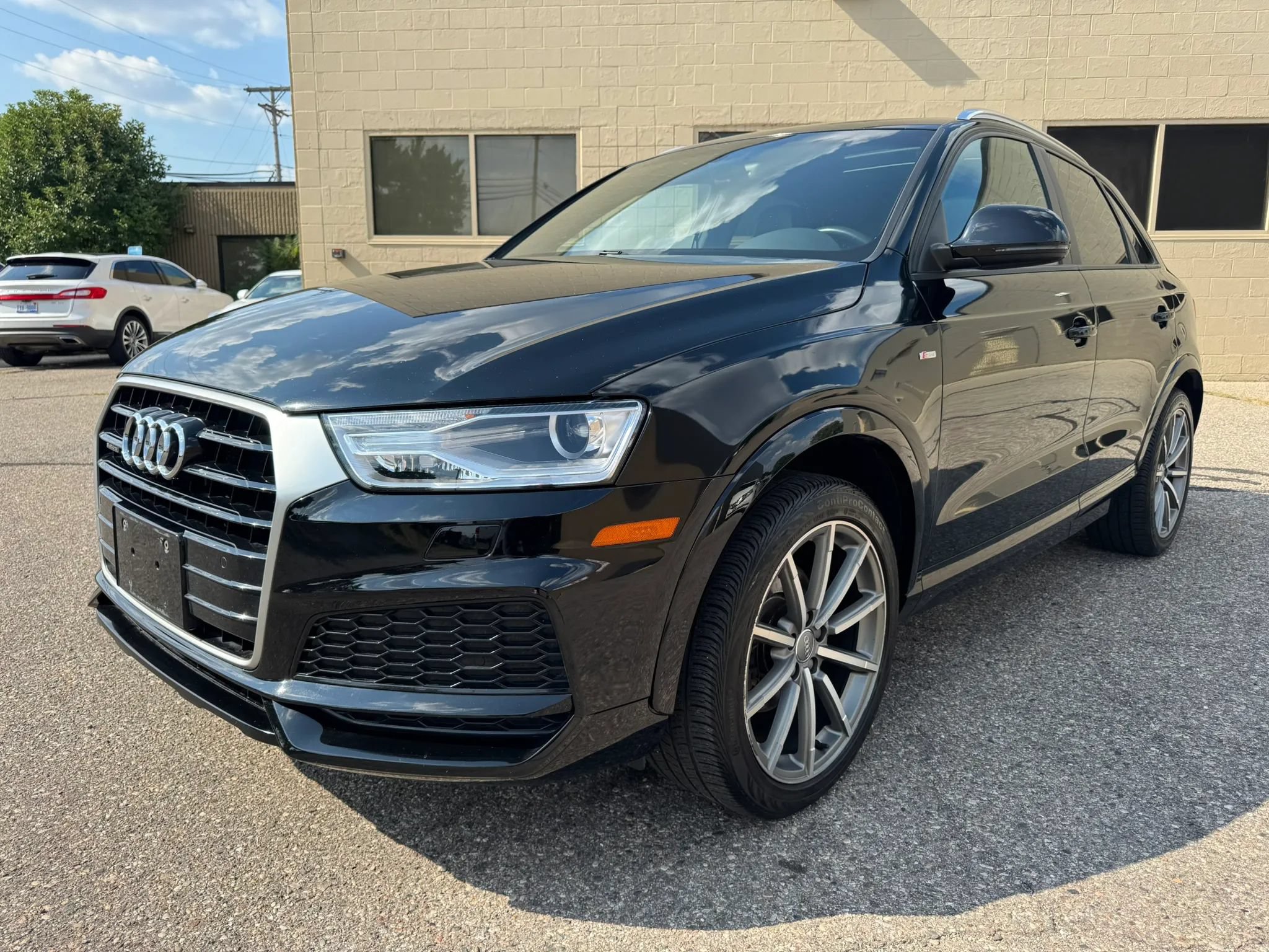 Used 2018 Audi Q3 2.0T Premium AWD/4WD image 3