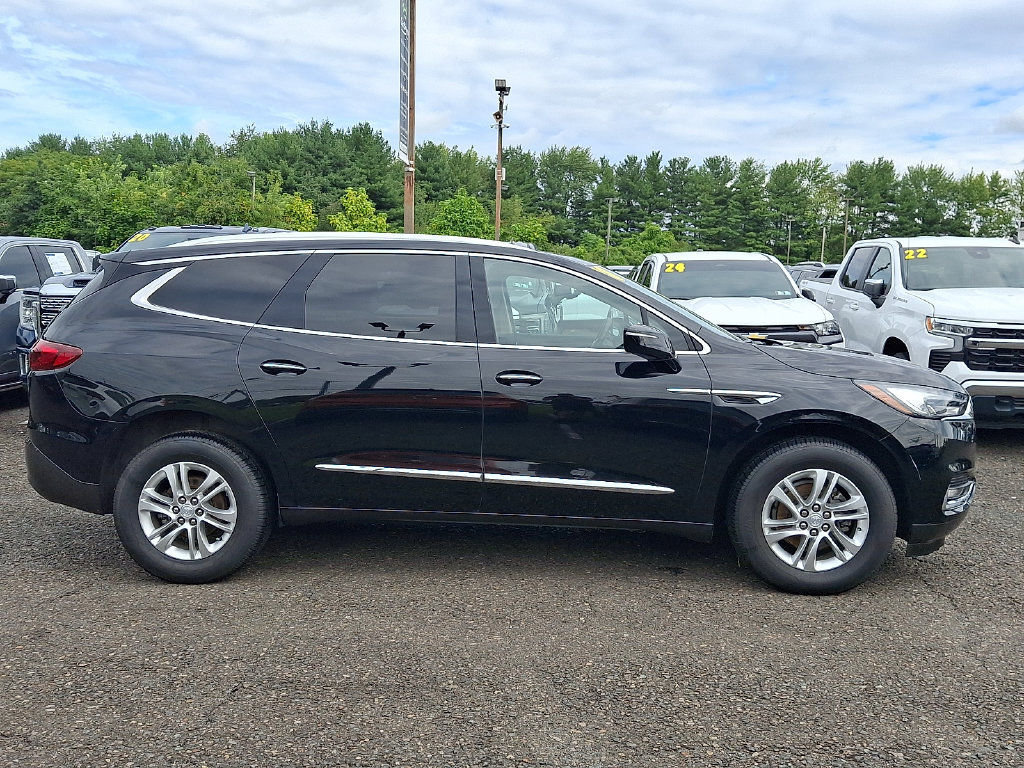 Certified 2018 Buick Enclave Essence w/ Trailering Package FWD image 7