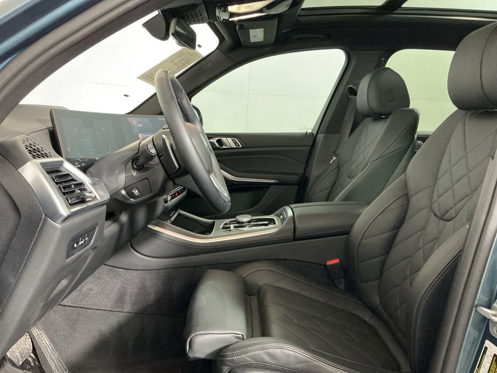 Certified 2025 BMW X5 sDrive40i w/ Parking Assistance Package RWD image 23