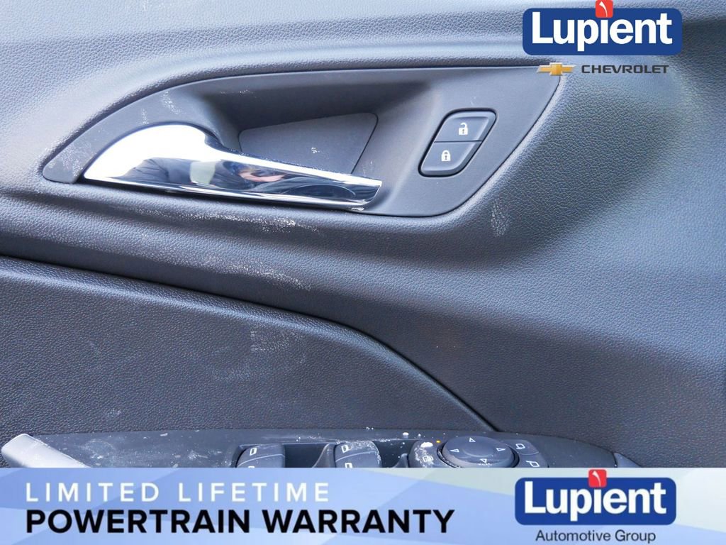 New 2026 Chevrolet Trax RS w/ Sunroof Package image 28