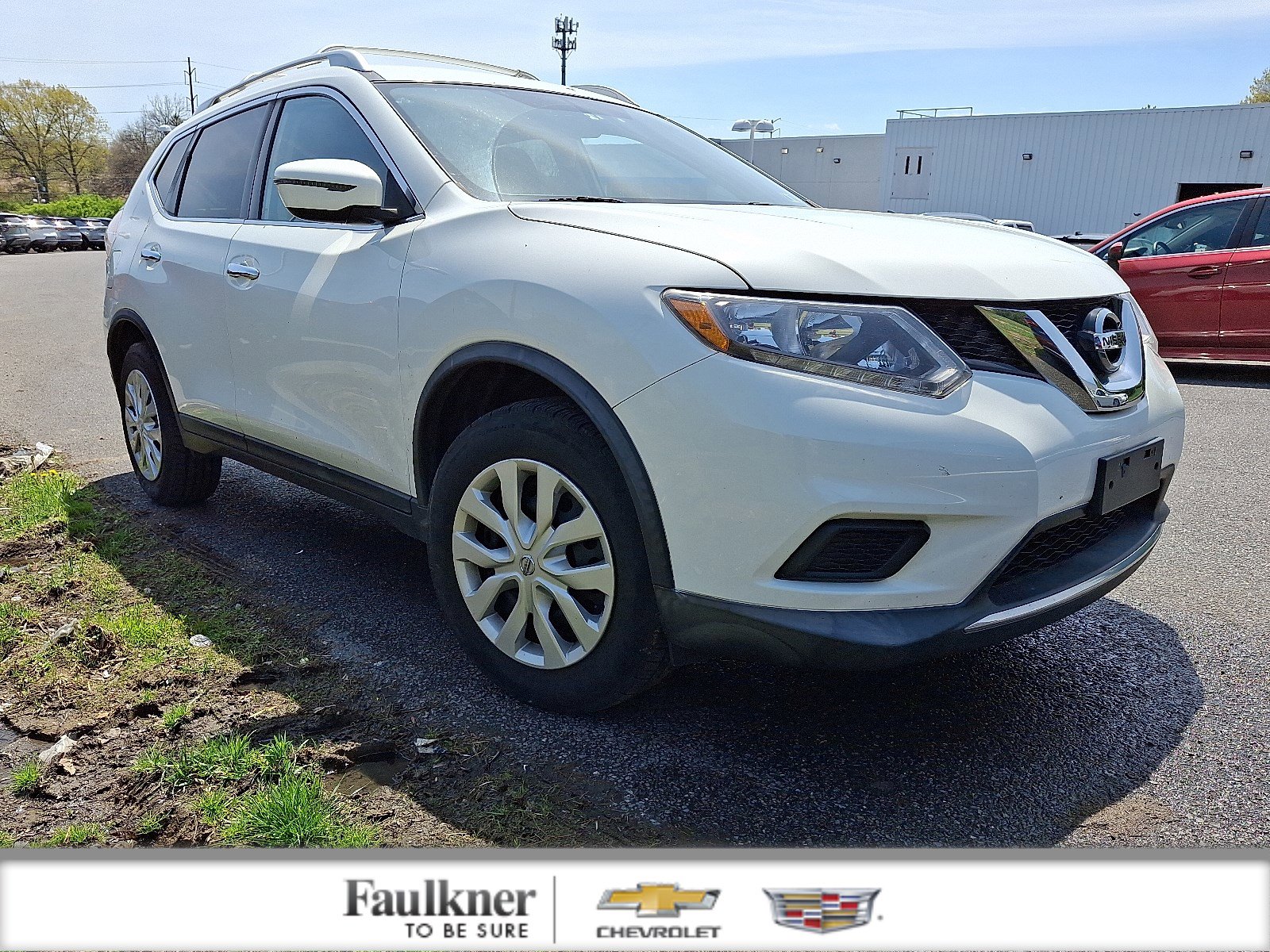 Used 2016 Nissan Rogue S w/ Appearance Package AWD/4WD image 1