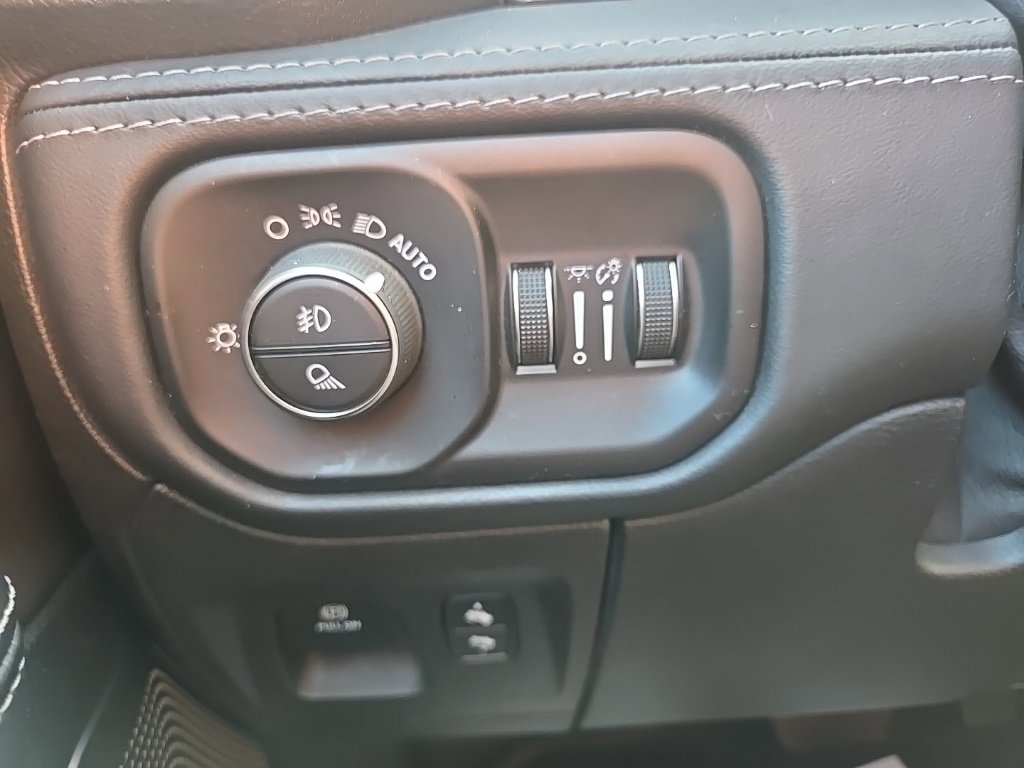 Used 2021 RAM 1500 Limited image 54