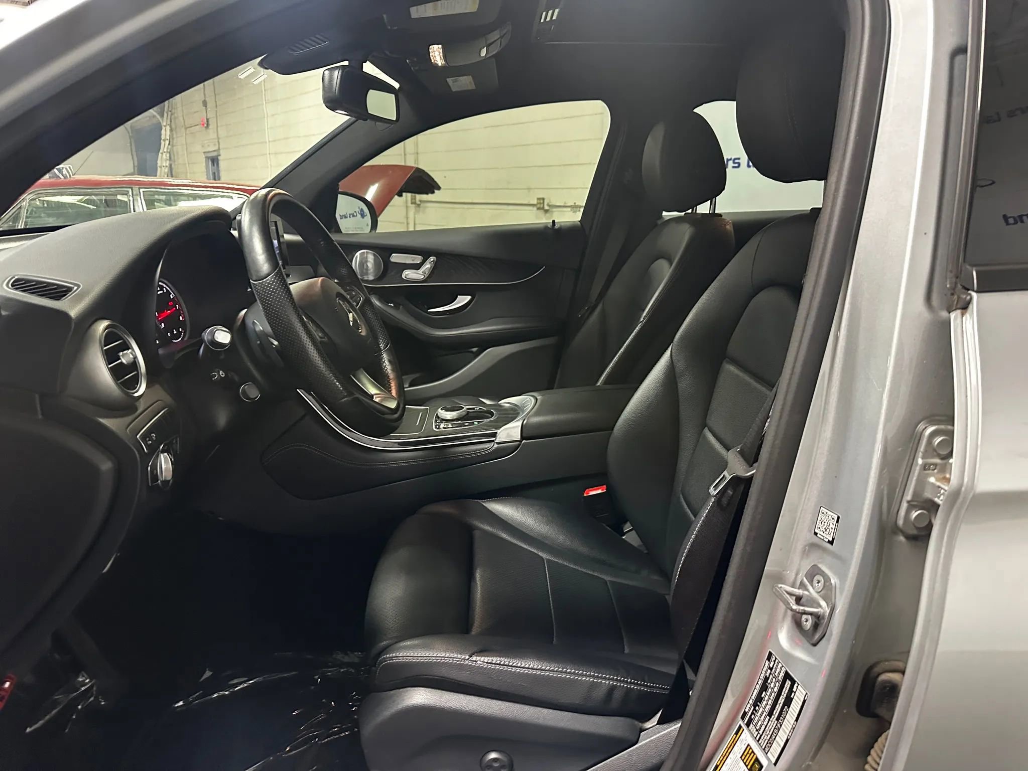 Used 2018 Mercedes-Benz GLC 300 4MATIC Coupe image 10