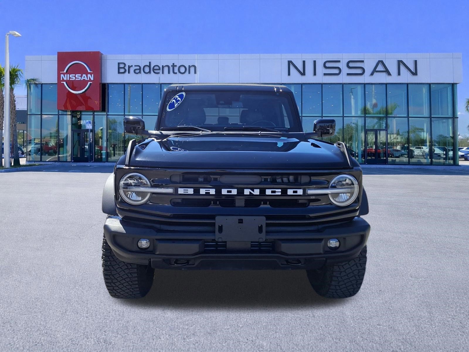 Used 2023 Ford Bronco Outer Banks w/ Sasquatch Package image 2