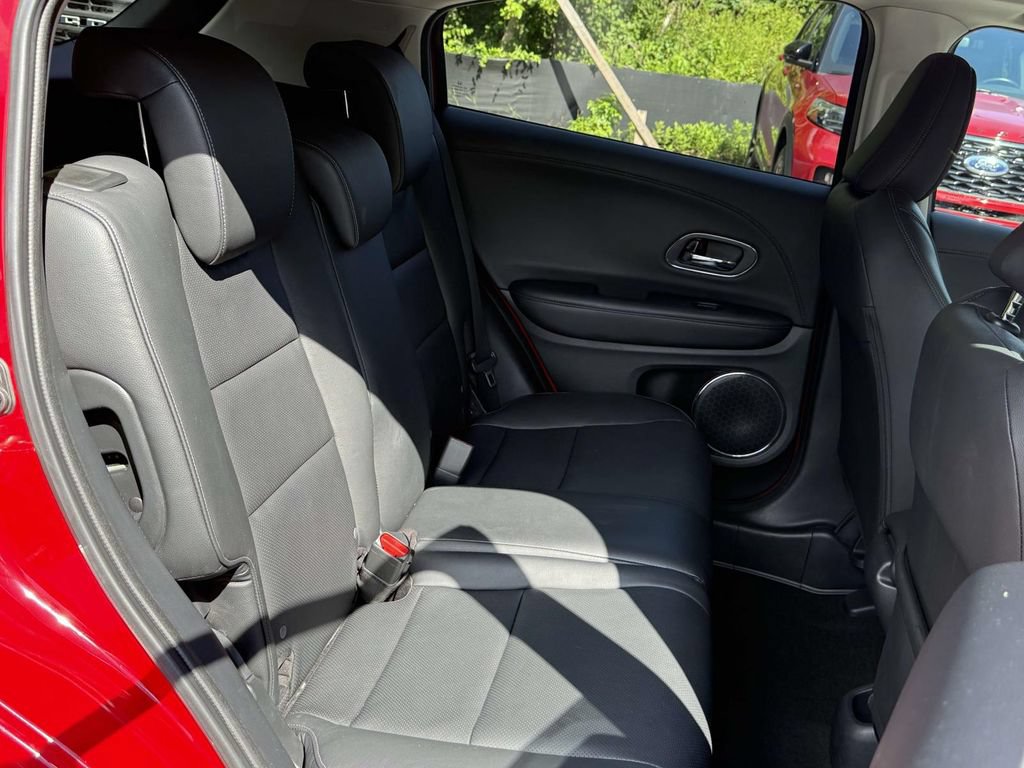 Used 2019 Honda HR-V Touring image 10