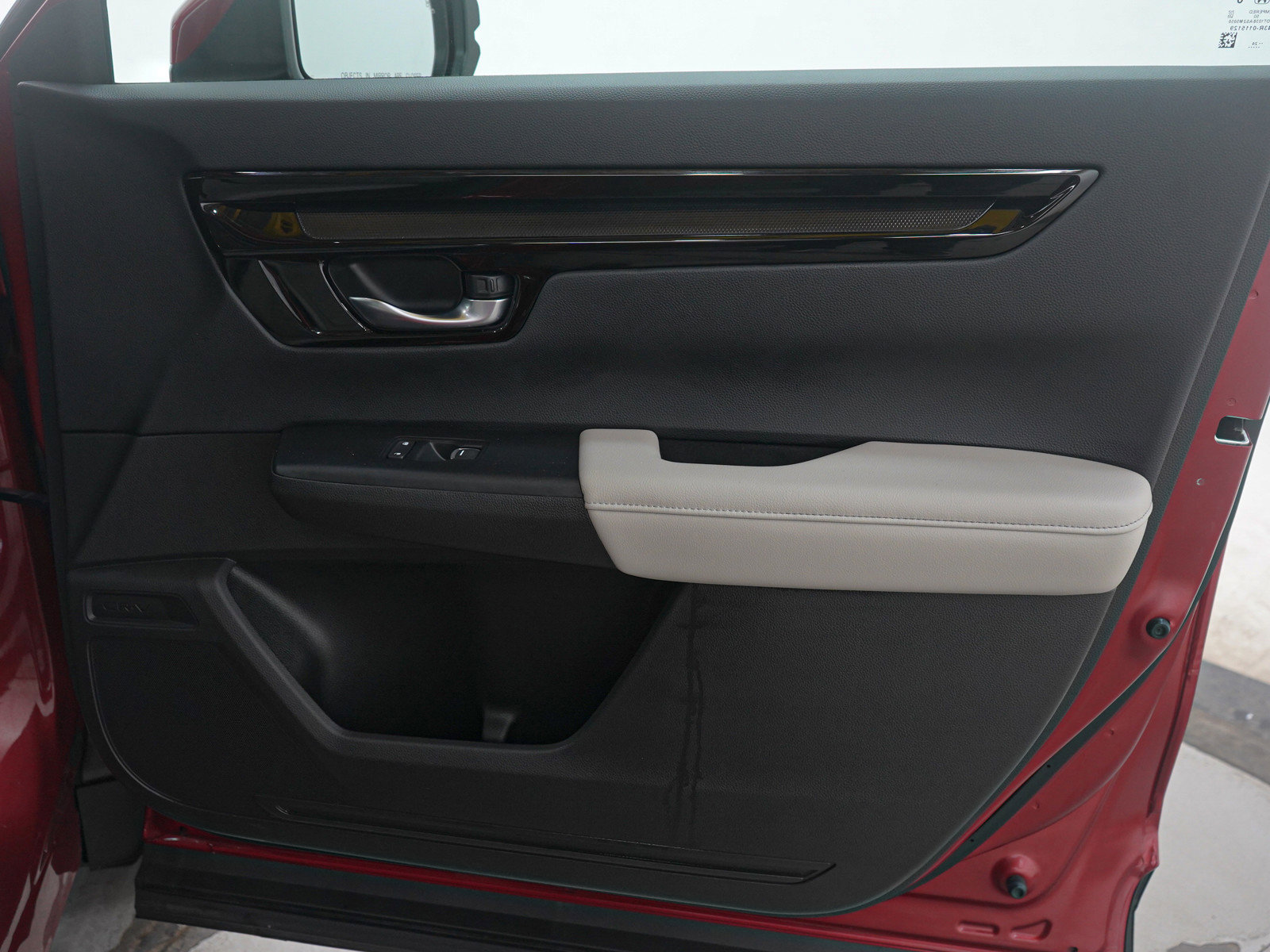 Used 2025 Honda CR-V EX-L image 9