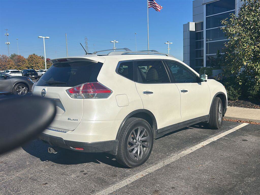 Used 2016 Nissan Rogue SL w/ SL Premium Package AWD/4WD image 5