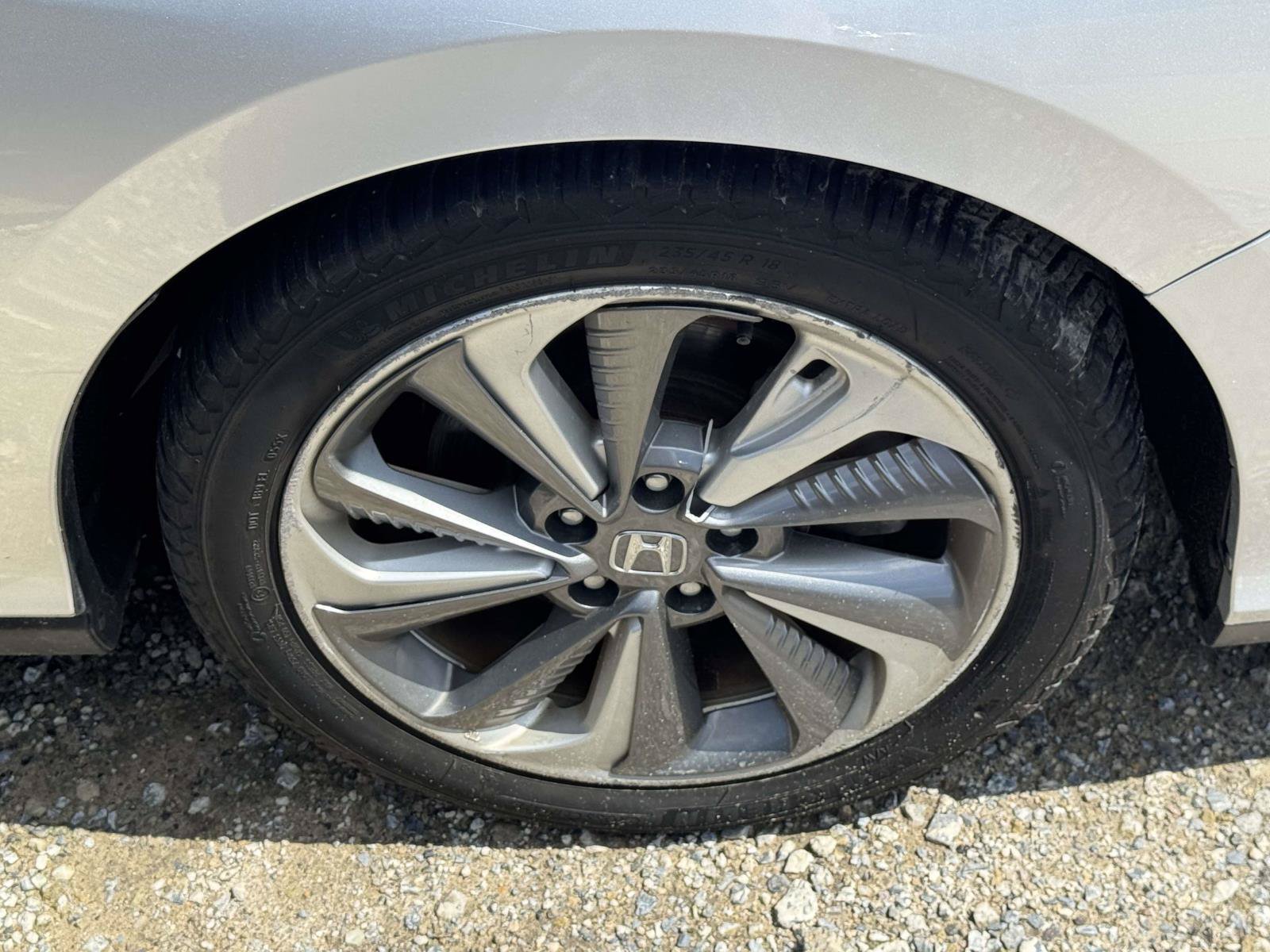 Used 2018 Honda Clarity Plug-In Hybrid image 5
