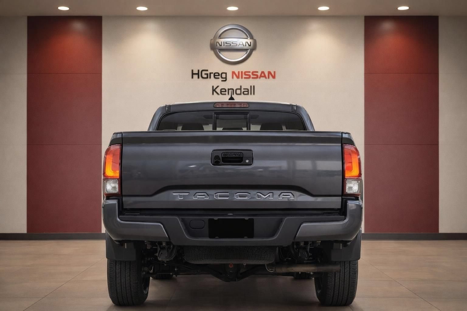 Used 2022 Toyota Tacoma SR RWD image 6
