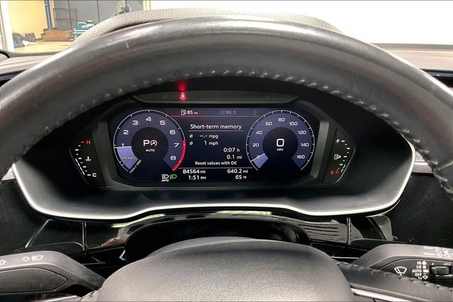 Used 2019 Audi Q3 2.0T Premium image 14