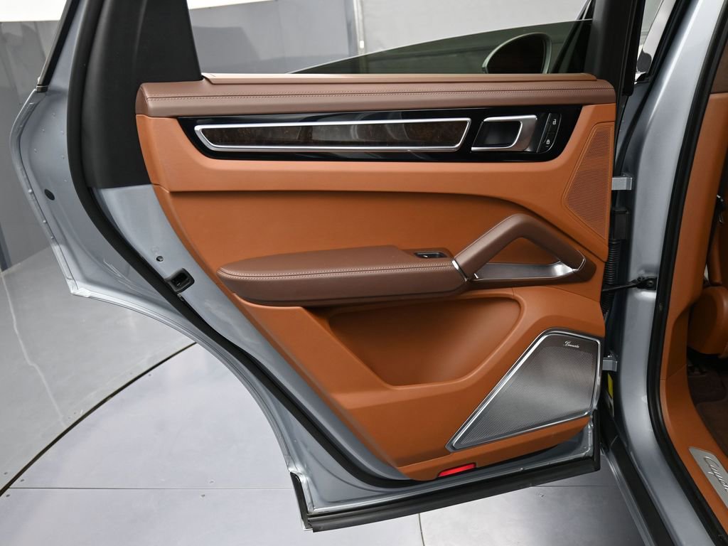 Certified 2023 Porsche Cayenne Turbo image 24