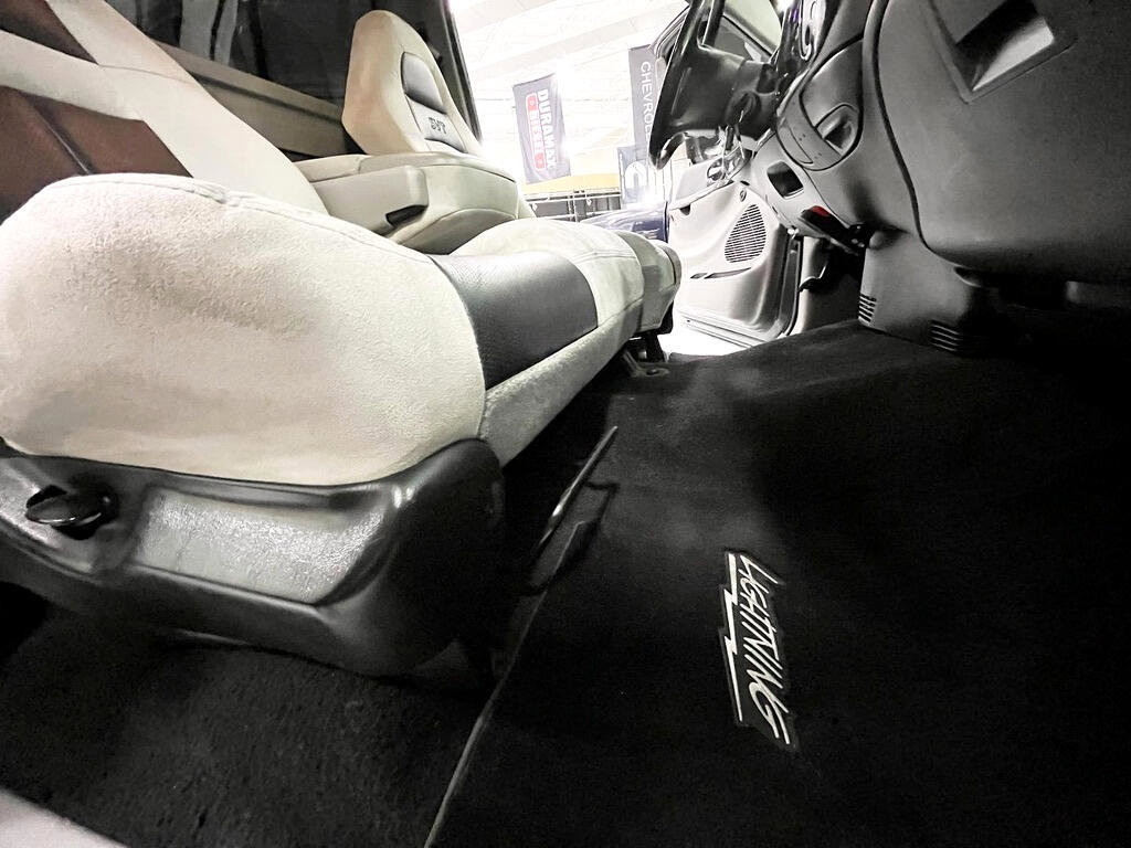 Used 2003 Ford F150 Lightning image 14