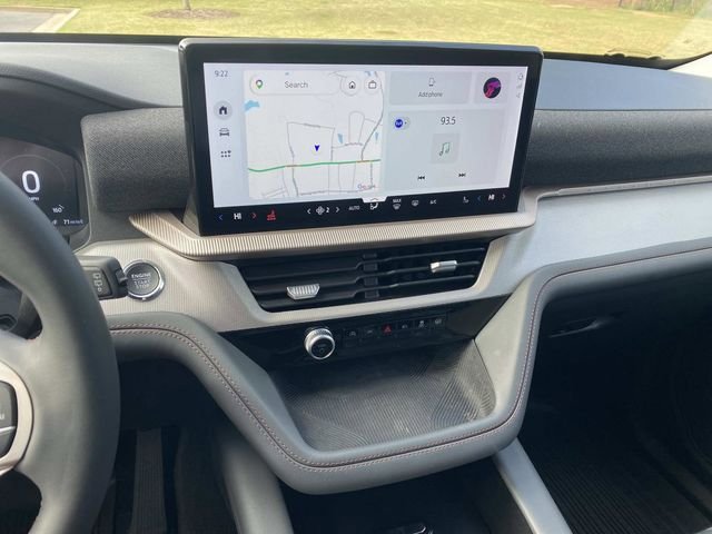 Used 2025 Ford Explorer Active RWD image 27
