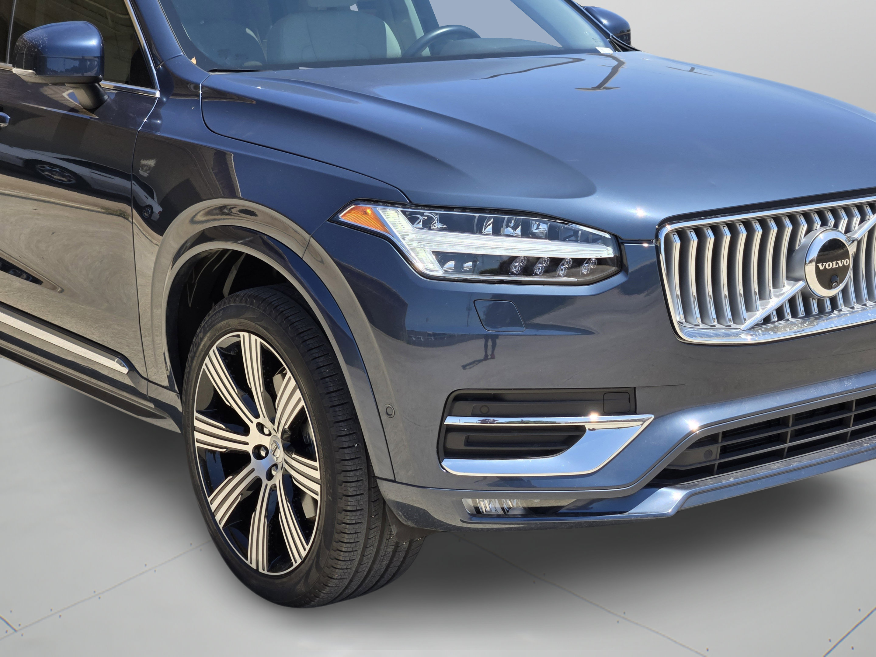 Used 2024 Volvo XC90 B6 Plus w/ Protection Package Premier AWD/4WD image 33