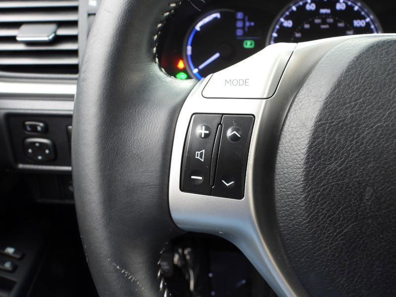 Used 2013 Lexus CT 200h w/ Premium Pkg w/Backup Camera image 51