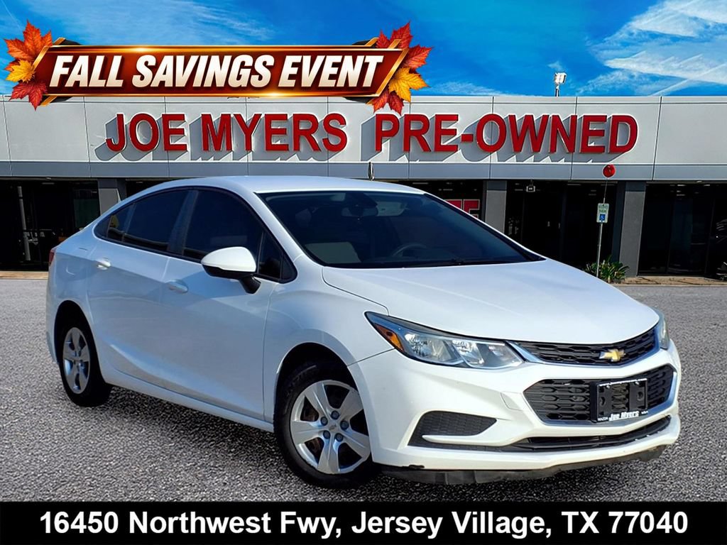 Used 2017 Chevrolet Cruze LS FWD image 1